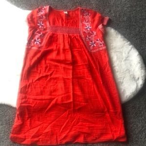 Beautiful, flowy, red dress!